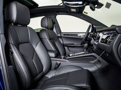 New 2026 Porsche Macan image 15