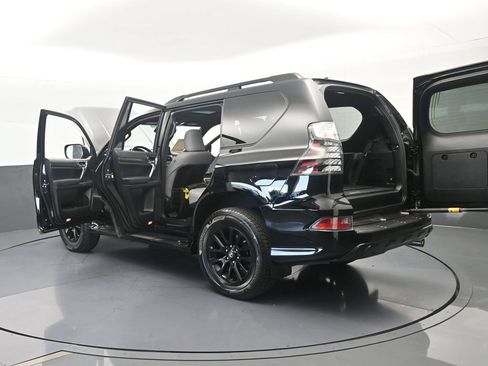 Used 2023 Lexus GX 460 w/ Black Line Special Edition AWD/4WD image 77