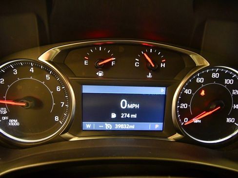 Used 2024 GMC Terrain SLT image 22