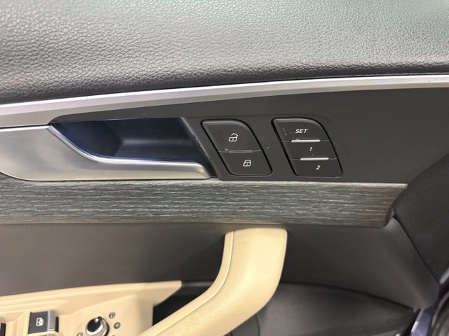 Used 2017 Audi A4 2.0T Premium AWD/4WD image 16