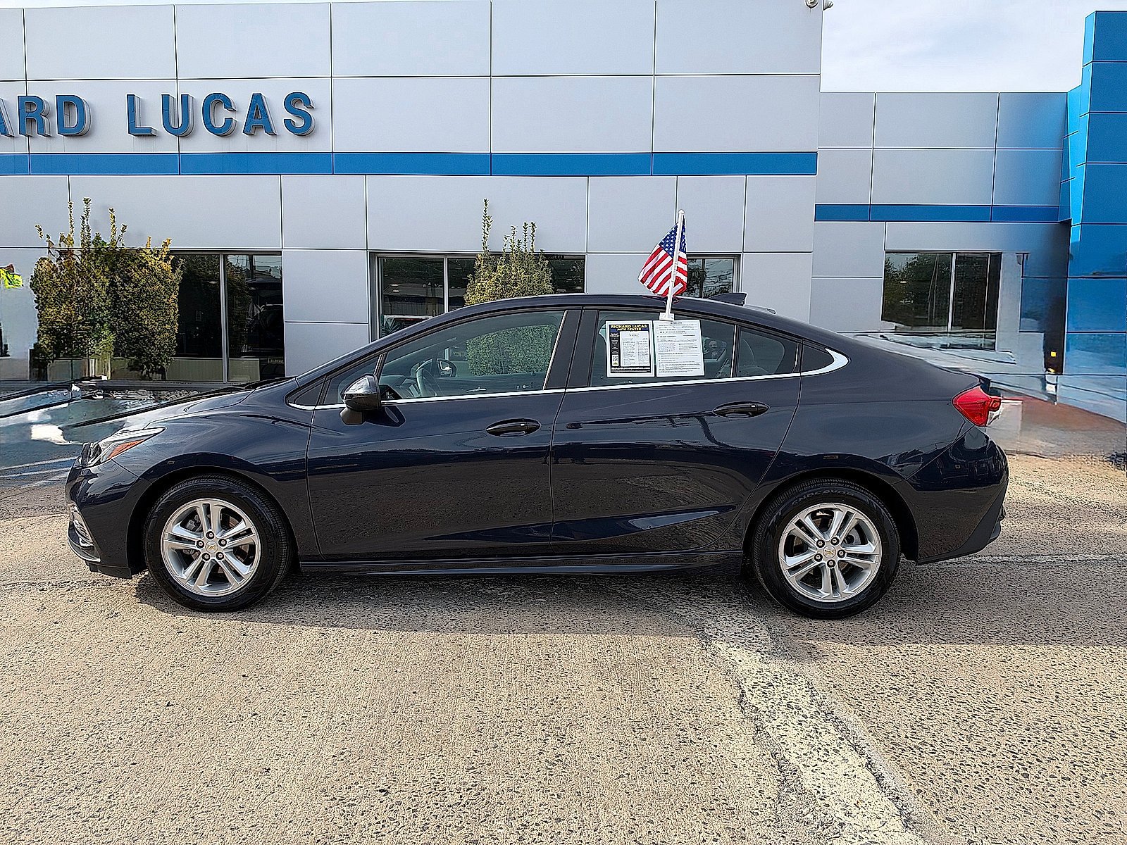 Used 2016 Chevrolet Cruze LT w/ Convenience Package FWD image 8