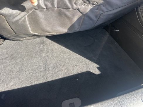 Used 2016 Jeep Renegade Latitude w/ Popular Equipment Group image 47