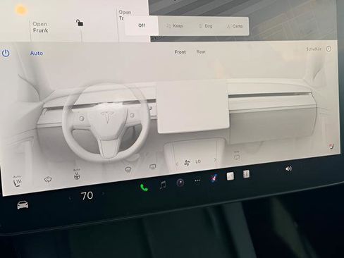 Used 2023 Tesla Model 3 Standard Range image 11