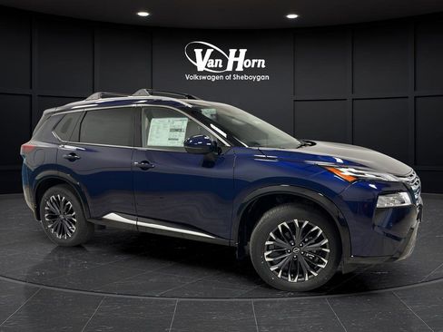 New 2026 Nissan Rogue Platinum w/ Platinum Premium Package AWD/4WD image 1