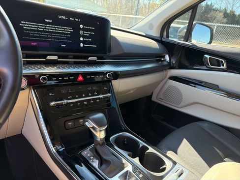 Certified 2024 Kia Carnival SX Prestige image 19