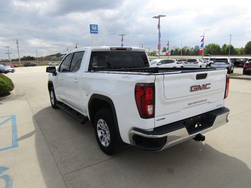 Used 2022 GMC Sierra 1500 SLE image 7