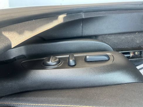 Used 2024 Chevrolet Equinox LT AWD/4WD image 36