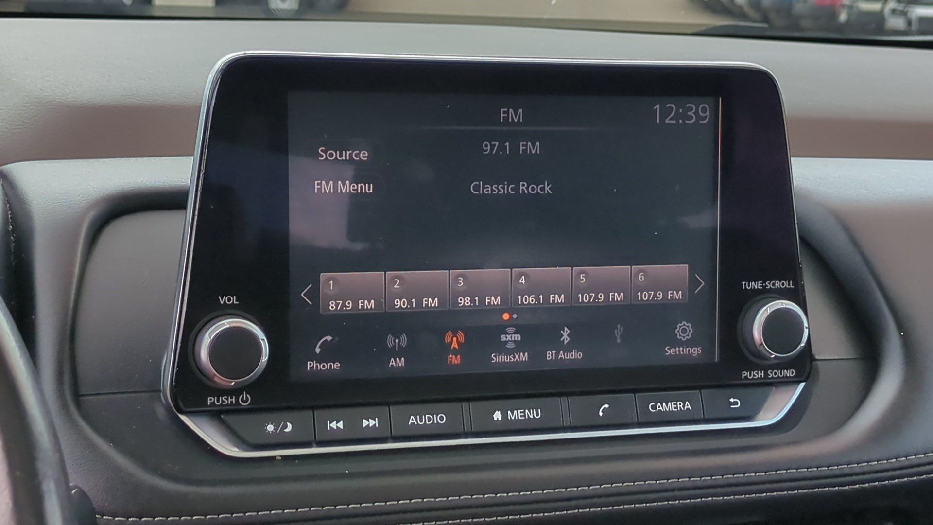 Used 2021 Nissan Rogue SL FWD image 22