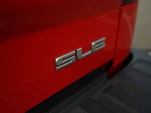 Used 2017 GMC Sierra 1500 SLE w/ SLE Value Package image 40