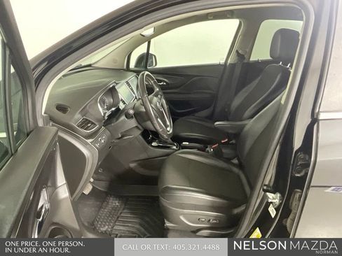 Used 2019 Buick Encore Sport Touring FWD image 11