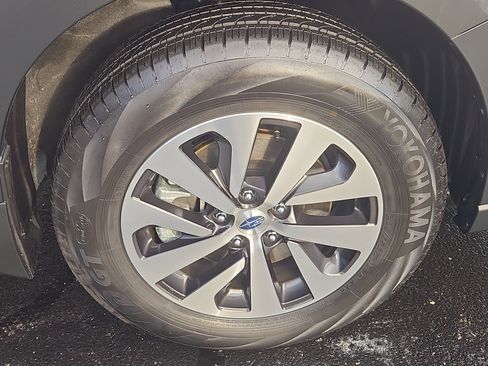 Certified 2025 Subaru Outback Premium image 26