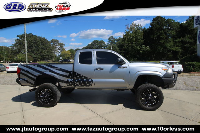 Used 2020 Toyota Tacoma SR AWD/4WD image 8