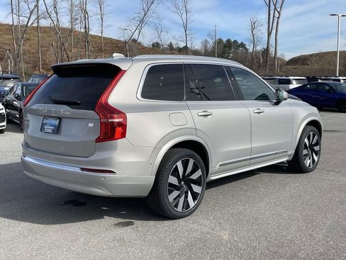Used 2023 Volvo XC90 T8 Plus w/ Protection Package image 29