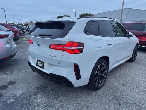 Used 2025 BMW X3 xDrive30i image 2