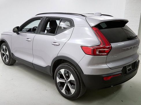 New 2026 Volvo XC40 B5 Plus w/ Protection Package Premier image 7