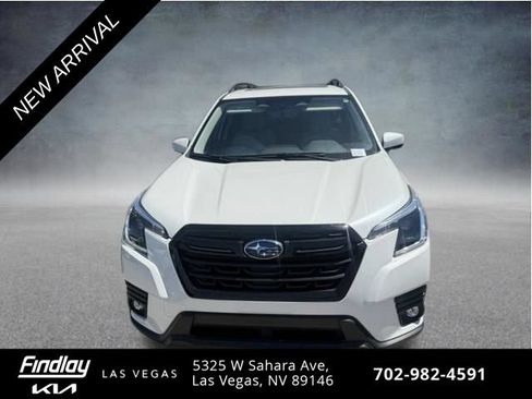 Used 2024 Subaru Forester Premium AWD/4WD image 2