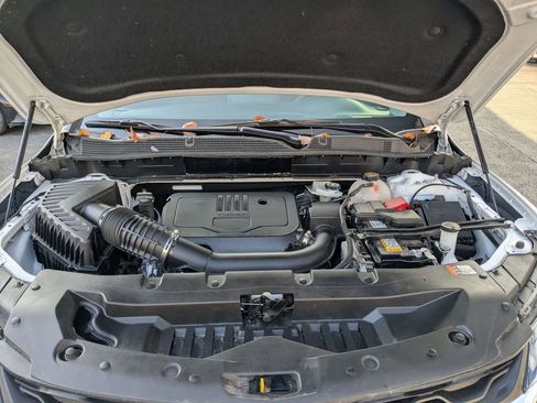 Used 2025 Chevrolet Blazer LT image 24