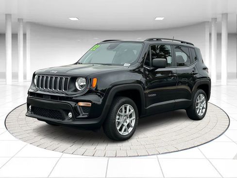 Certified 2022 Jeep Renegade Latitude image 1