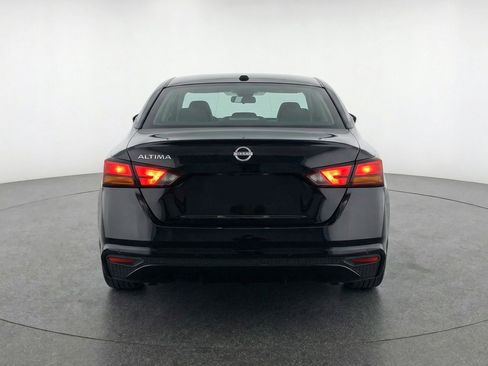 Used 2025 Nissan Altima 2.5 SV image 7