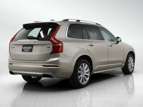 Used 2016 Volvo XC90 T6 Momentum w/ Momentum Plus Package image 5