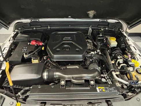 Used 2018 Jeep Wrangler Sport AWD/4WD image 26