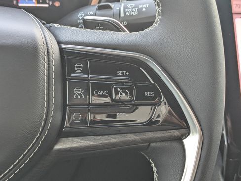 Certified 2023 Jeep Grand Cherokee L Overland image 26