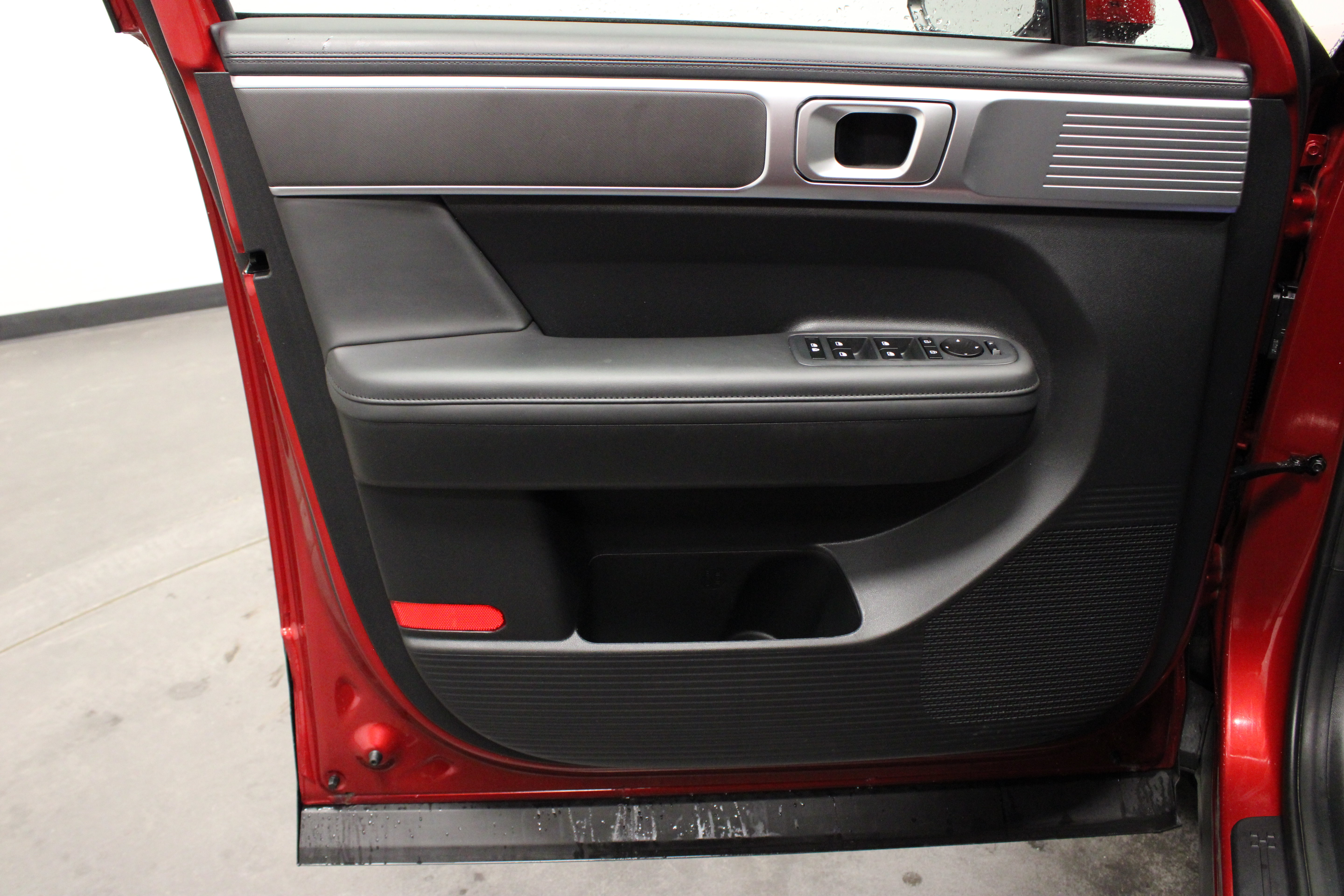 Used 2026 Hyundai Santa Fe SEL FWD image 18
