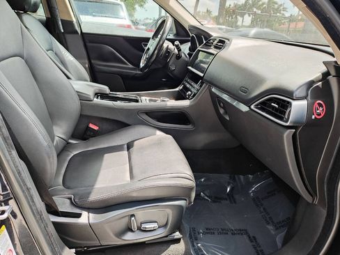 Used 2019 Jaguar F-PACE AWD/4WD image 43