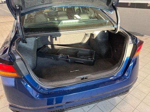 Used 2024 Nissan Altima 2.5 SR w/ SR Premium Package image 23