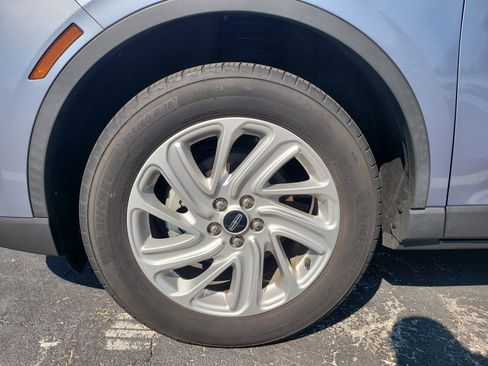 Used 2022 Lincoln Corsair FWD w/ Towing Package image 9