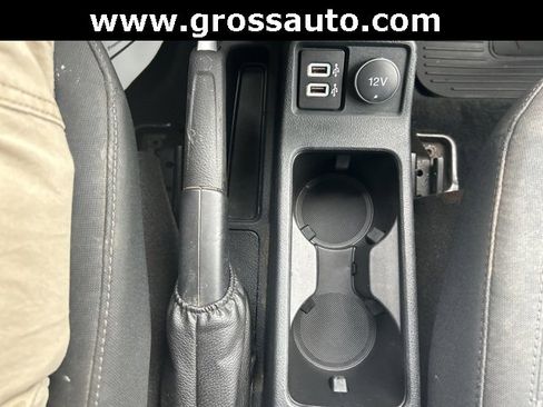 Used 2020 Ford Transit Connect XLT image 28