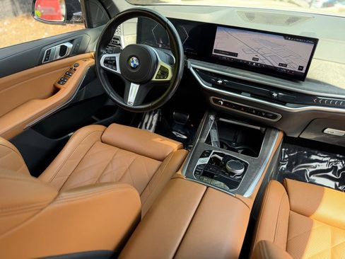 Used 2024 BMW X5 xDrive40i w/ M Sport Package AWD/4WD image 38
