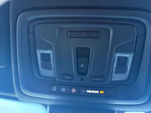 Used 2024 Chevrolet Silverado 1500 High Country AWD/4WD image 27