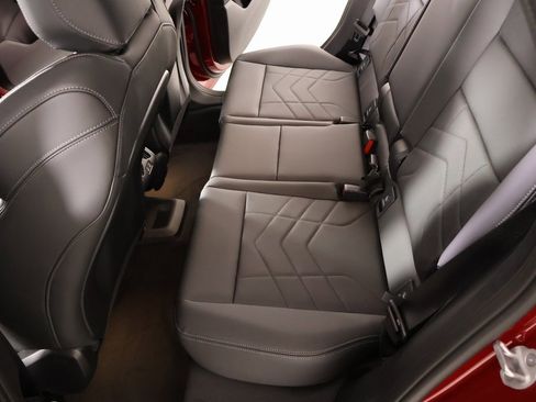 New 2026 BMW X1 xDrive28i w/ Technology Package image 14