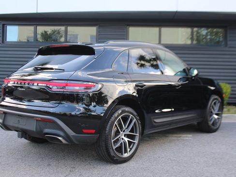 Used 2025 Porsche Macan image 7