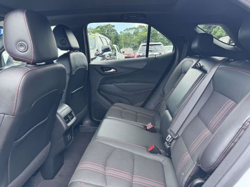 Used 2022 Chevrolet Equinox RS AWD/4WD image 9
