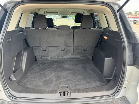 Used 2017 Ford Escape SE FWD image 24