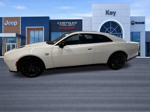 New 2024 Dodge Charger R/T w/ Plus Group image 2