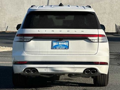Used 2025 Lincoln Aviator Reserve w/ Jet Appearance Package image 8
