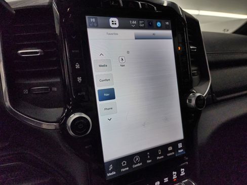 Used 2024 RAM 2500 Laramie w/ Night Edition image 58