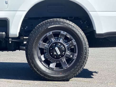 Used 2024 Ford F250 XL w/ STX Appearance Package AWD/4WD image 24