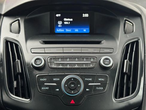 Used 2015 Ford Focus SE image 23