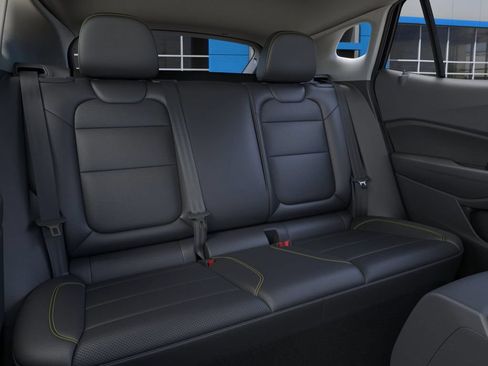 New 2026 Chevrolet Trax ACTIV w/ Sunroof Package FWD image 17