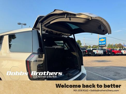 Used 2025 Chevrolet Tahoe Premier w/ Sun And Tow Package AWD/4WD image 37