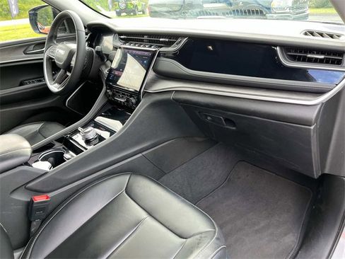 Used 2023 Jeep Grand Cherokee 4WD 4xe image 23