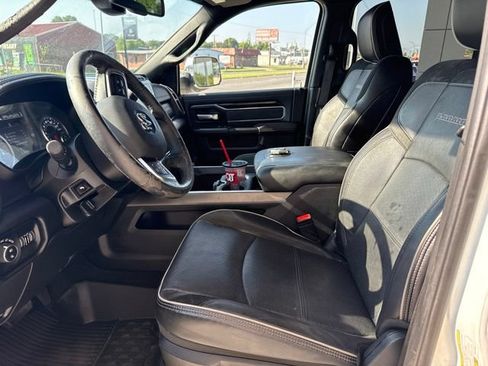 Used 2022 RAM 3500 Laramie AWD/4WD image 9