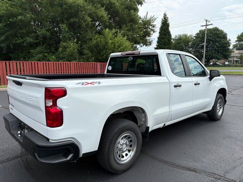 Used 2021 Chevrolet Silverado 1500 W/T AWD/4WD image 5