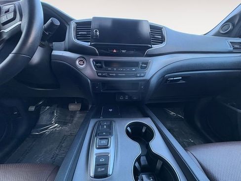 Used 2024 Honda Ridgeline RTL image 11