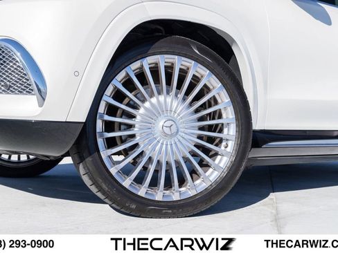 Used 2022 Mercedes-Benz Maybach GLS 600 4MATIC image 2