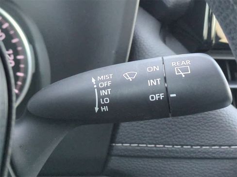 Used 2022 Toyota RAV4 LE image 23